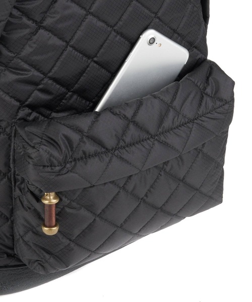 TOFF&LOADSTONE（トフアンドロードストーン）の「バックパック リップストップ キルト（バックパック/リュック・メンズ・ブラック/カーキ・FREE）」の9枚目の写真