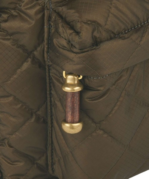 TOFF&LOADSTONE（トフアンドロードストーン）の「バックパック リップストップ キルト（バックパック/リュック・メンズ・ブラック/カーキ・FREE）」の11枚目の写真