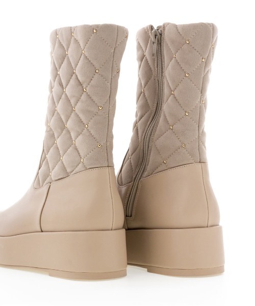 RANDA(ランダ)の「晴雨兼用 キルティングボリュームソールブーツ(ブーツ・レディース・ベージュ/ブラック・S/M/LL/L)」の8枚目の写真