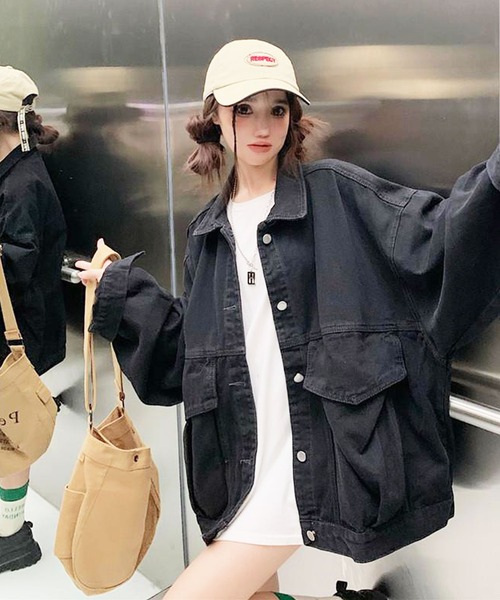 EPICKS(エピックス)の「ブラックデニムビッグシルエットジャケット(デニムジャケット・レディース・ブラック・M/L)」の4枚目の写真