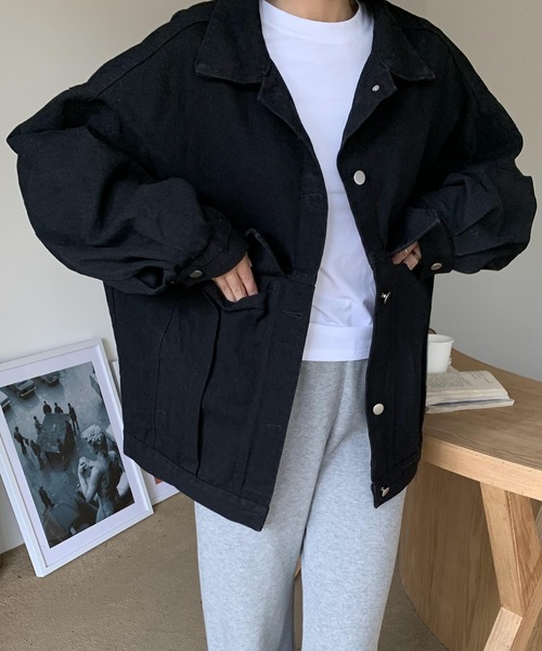 EPICKS(エピックス)の「ブラックデニムビッグシルエットジャケット(デニムジャケット・レディース・ブラック・M/L)」の9枚目の写真