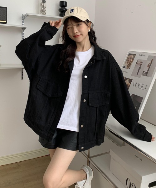 EPICKS(エピックス)の「ブラックデニムビッグシルエットジャケット(デニムジャケット・レディース・ブラック・M/L)」の19枚目の写真