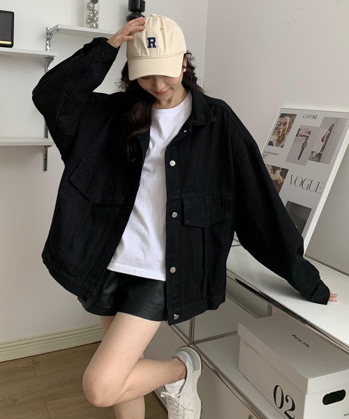 EPICKS(エピックス)の「ブラックデニムビッグシルエットジャケット(デニムジャケット・レディース・ブラック・M/L)」の20枚目の写真