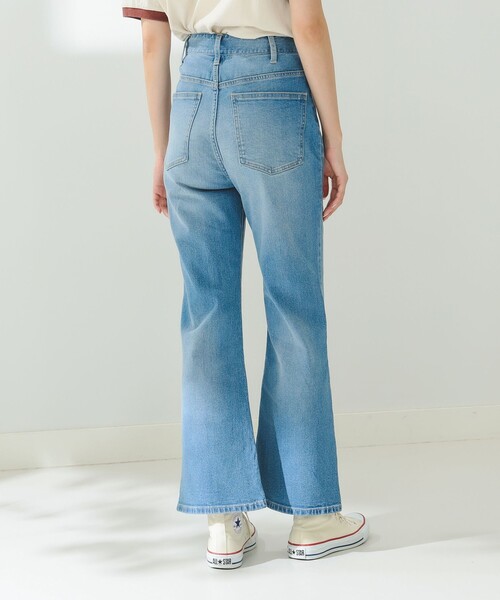B:MING by BEAMS（ビーミングバイビームス）の「B:MING by BEAMS / リサイクル フレア デニム（デニムパンツ・レディース・ブルー系その他/ライトインディゴブルー・MEDIUM/SMALL）」の11枚目の写真