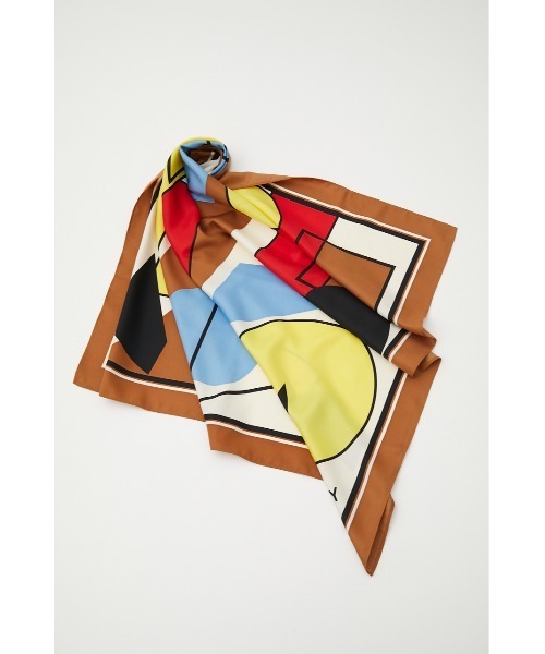 SLY（スライ）の「GEOMETRIC PAINT SCARF ジオメトリック ペイント スカーフ（バンダナ/スカーフ・レディース・ベージュ/グリーン・FREE）」の5枚目の写真
