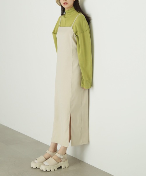 FREE'S MART（フリーズマート）の「◆フロントスリットナローキャミジャンパースカート（ジャンパースカート・レディース・ブラック/ホワイト・SMALL/MEDIUM）」の6枚目の写真