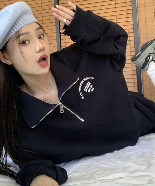 LYEON(リヨン)の「ハーフジップロゴトップス(パーカー・レディース・ネイビー/グレー・FREE)」の6枚目の写真