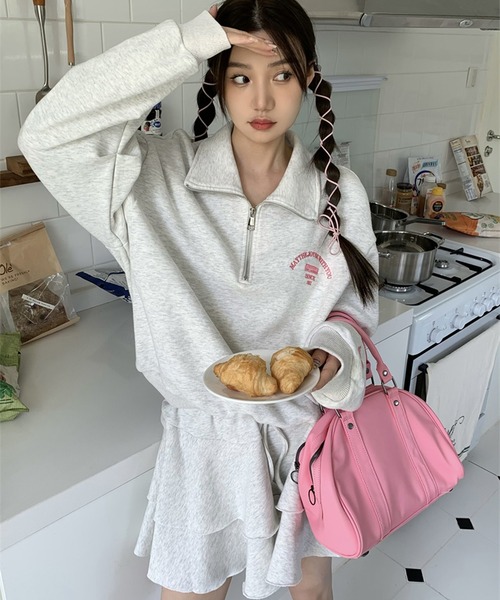 LYEON(リヨン)の「ハーフジップロゴトップス(パーカー・レディース・ネイビー/グレー・FREE)」の15枚目の写真