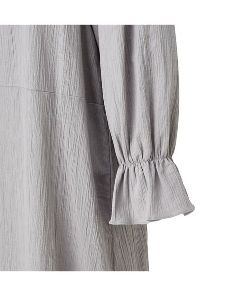 Francfranc（フランフラン）の「楊柳ラッフル ワンピース グレー（ルームウェア/パジャマ・レディース・グレー・FREE）」の5枚目の写真