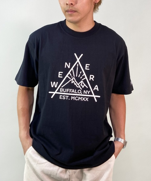 NEW ERA(ニューエラ)の「NEW ERA/ニューエラ OD SS TEE USCTN TRI SUNRISE ロゴ USコットン 半袖Tシャツ 13516312/13516313(Tシャツ/カットソー・メンズ・ホワイト/ブラック・L/XL/XXL/M)」の1枚目の写真