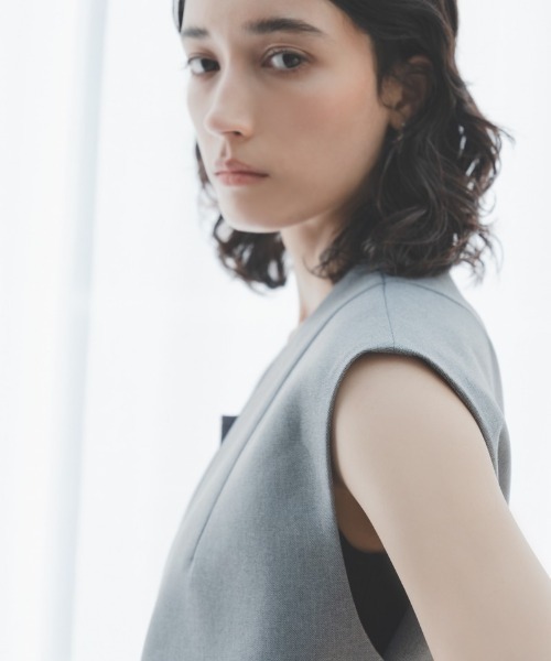 A part by（アパートバイ）の「リネンライクベスト（ベスト・レディース・ライトベージュ/ブラック/ライトグリーン/ブラック系その他2・FREE）」の9枚目の写真