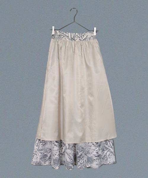 &g'aime(アンジェム)の「【&g’aime】フラワープリントフレアスカート(スカート・レディース・ネイビー/ブラウン・FREE)」の5枚目の写真