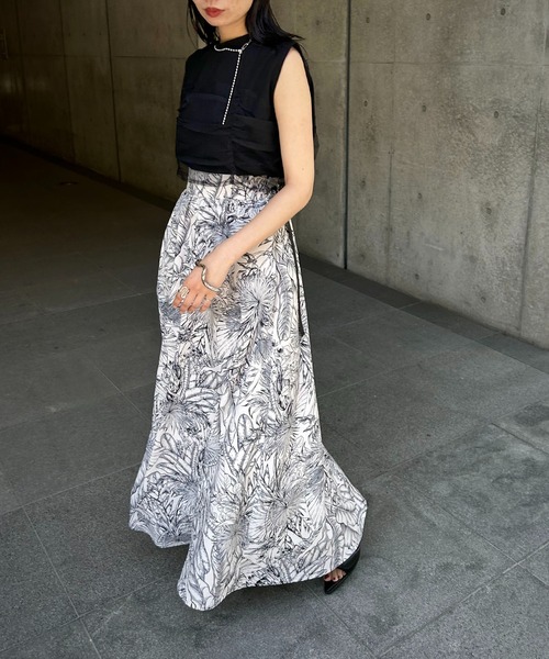 &g'aime(アンジェム)の「【&g’aime】フラワープリントフレアスカート(スカート・レディース・ネイビー/ブラウン・FREE)」の16枚目の写真