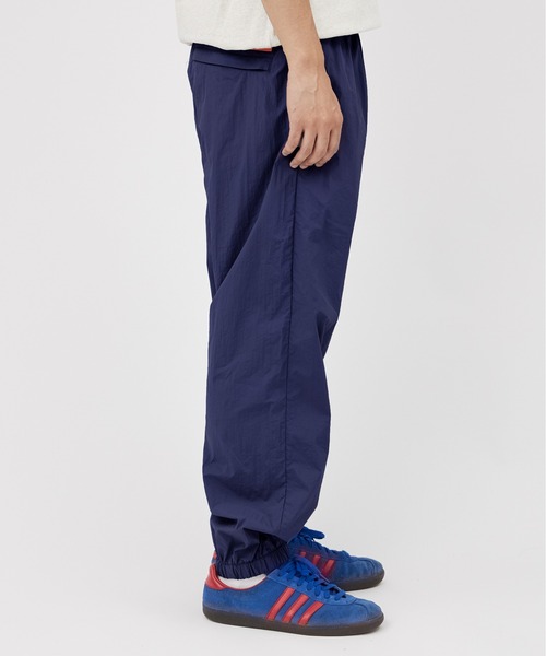 UNIVERSAL OVERALL（ユニバーサルオーバーオール）の「ナイロンパンツ