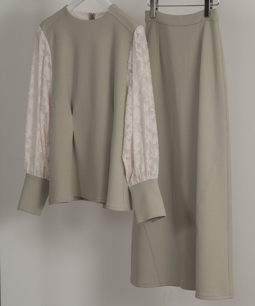 I_am（アイアム）の「design line tuck flare skirt / デザインラインタックフレアスカート（スカート・レディース・グリーン/ブラック/アイボリー・FREE）」の3枚目の写真