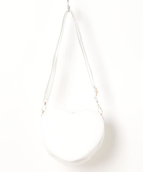 HIKA（ヒカ）の「【HIKA】ハートPUレザーショルダーBAG（ショルダーバッグ・レディース・ホワイト/ブラック/ベージュ/レッド・FREE）」の5枚目の写真