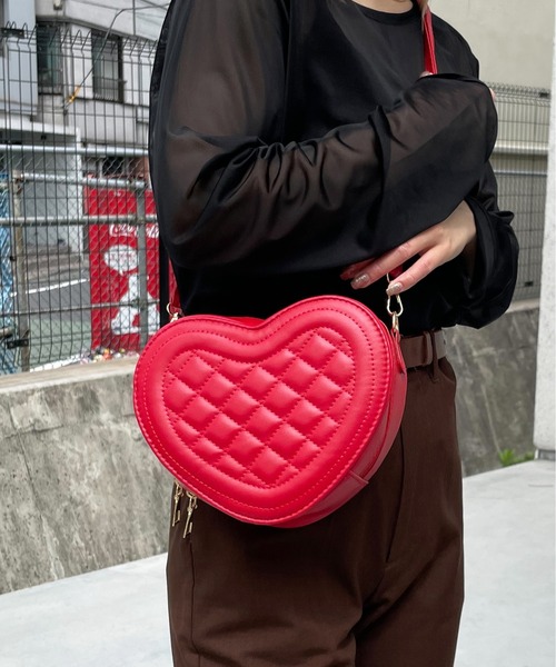 HIKA（ヒカ）の「【HIKA】ハートPUレザーショルダーBAG（ショルダーバッグ・レディース・ホワイト/ブラック/ベージュ/レッド・FREE）」の9枚目の写真