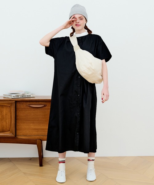 MERLOT（メルロー）の「半袖クレリックシャツワンピース（ワンピース・レディース・イエロー/ブラック/ホワイト/ネイビー・FREE）」の16枚目の写真