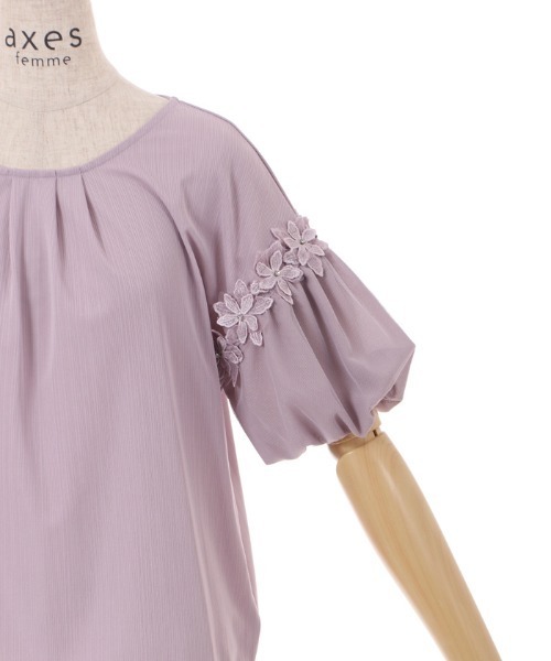 axes femme（アクシーズファム）の「フラワーレースパフ袖リブプルオーバー（Tシャツ/カットソー・レディース・ピンク/キナリ/サックスブルー・FREE）」の9枚目の写真