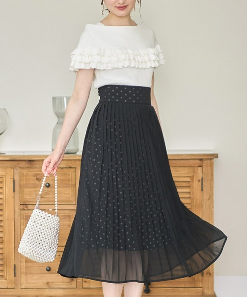フリルオフショルケープライクシャリニットプルオーバー　オフホワイト tocco closet（トッコ クローゼット）の「フリルオフショル