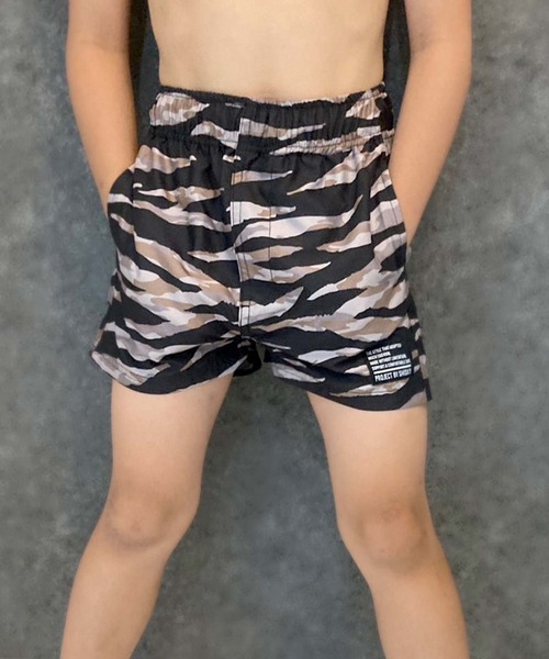 THE CASUAL（カジュアル）の「水陸両用　ハーフパンツ（水着・キッズ・ブラック/グレー系その他/ダークパープル/オレンジ系その他/ベージュ系その他/ダークネイビー/ベージュ系その他2/グリーン系その他2/グリーン系その他3/カーキ系/ブルー系その他/グリーン系その他・110cm/120cm/130cm/140cm/150cm/160cm）」の4枚目の写真