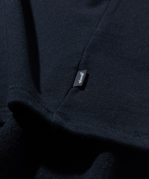 glamb(グラム)の「Re-Shaped Sweat / リシェイプドスエット(スウェット・メンズ・ネイビー/グレー/ブラック・M/L/S)」の15枚目の写真