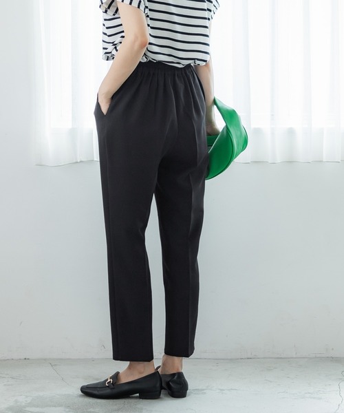 coca(coca)(コカ)の「セットアップ対応センタープレステーパードパンツ(スラックス・レディース・ライトベージュ/ブラック・M/L)」の16枚目の写真