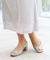 Mode et Jacomo（モードエジャコモ）の「【steady4月号掲載】【レイン対応】バックルモチーフスクエアトゥパンプス（パンプス）」