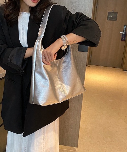 wears(ウェアーズ)の「PUトートバッグ(トートバッグ・レディース・ブラック/シルバー/アイボリー・FREE)」の14枚目の写真