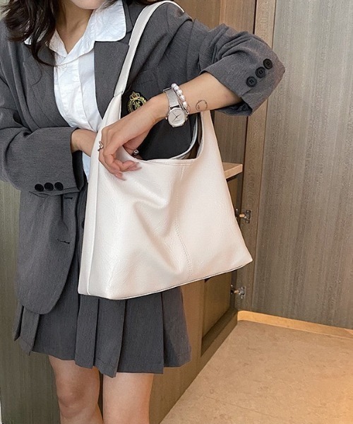 wears(ウェアーズ)の「PUトートバッグ(トートバッグ・レディース・ブラック/シルバー/アイボリー・FREE)」の7枚目の写真