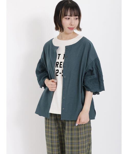 Samansa Mos2（サマンサ モスモス）の「袖立体刺繍レース前後2WAYブラウス（シャツ/ブラウス・レディース・オフホワイト/パープル/オレンジ/チャコールグレー/グリーン/イエロー・F）」の15枚目の写真