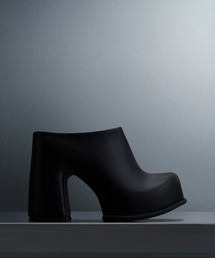 CHARLES & KEITH（チャールズ & キース）の「Pixie ピクシー