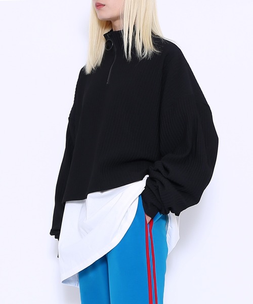 PUNYUS(プニュズ)の「ハーフZIPクロップドトップ(スウェット・レディース・レッド/ブラック/ダークグレー/カーキ/ブラウン/ブルー・3/1/4/2)」の21枚目の写真