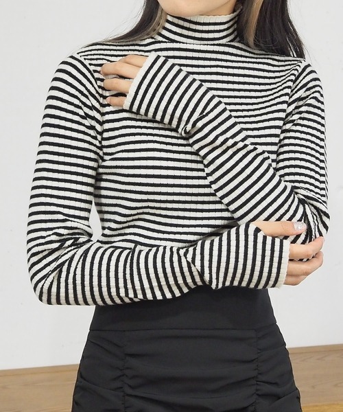 tiptop（ティップトップ）の「指ぬきハイネックプルオーバー（ニット/セーター・レディース・グレー系その他/ライム/オフホワイト/ブラック系その他2/ブラック系その他/チャコールグレー/グレー系その他2/ブラック/ホワイト系その他・FREE）」の5枚目の写真