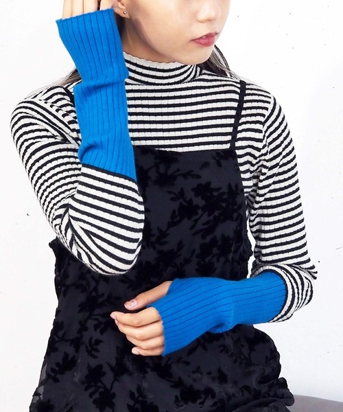 tiptop（ティップトップ）の「指ぬきハイネックプルオーバー（ニット/セーター・レディース・グレー系その他/ライム/オフホワイト/ブラック系その他2/ブラック系その他/チャコールグレー/グレー系その他2/ブラック/ホワイト系その他・FREE）」の13枚目の写真