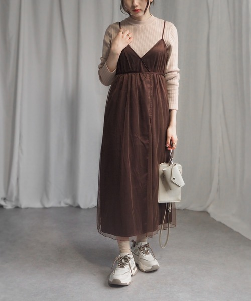 minia(ミニア)の「コンビカラー厚底スニーカー(スニーカー・レディース・ベージュ/ブラック×ホワイト・S/M/L/LL)」の6枚目の写真