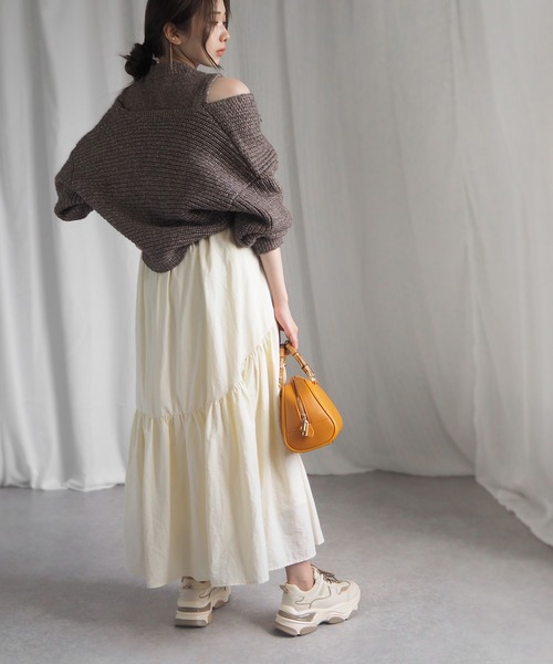 minia(ミニア)の「コンビカラー厚底スニーカー(スニーカー・レディース・ベージュ/ブラック×ホワイト・S/M/L/LL)」の5枚目の写真