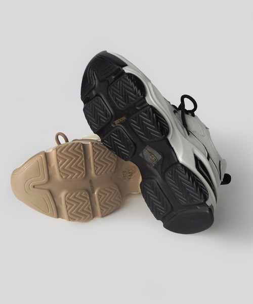 minia(ミニア)の「コンビカラー厚底スニーカー(スニーカー・レディース・ベージュ/ブラック×ホワイト・S/M/L/LL)」の12枚目の写真