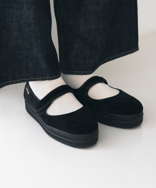 ALBEROLA(アルベローラ)の「【WEB限定】【ALBEROLA】ベルベットメリージェーン 厚底シューズ(パンプス・レディース・ブラック/ベージュ・36/37/38)」の3枚目の写真