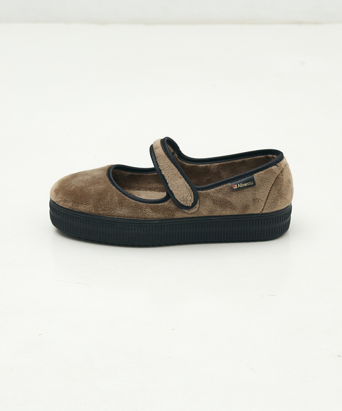 ALBEROLA(アルベローラ)の「【WEB限定】【ALBEROLA】ベルベットメリージェーン 厚底シューズ(パンプス・レディース・ブラック/ベージュ・36/37/38)」の9枚目の写真