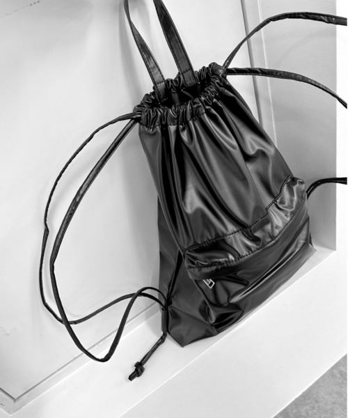 LVEU.(ラブユ.)の「【LVEU.】モードテイストナップサック / バッグ 鞄 BAG リュック ナップサック 合皮 ブラック シルバー ZOZOTOWN限定(バックパック/リュック・レディース・ブラック/シルバー・FREE)」の14枚目の写真