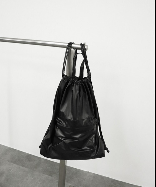 LVEU.(ラブユ.)の「【LVEU.】モードテイストナップサック / バッグ 鞄 BAG リュック ナップサック 合皮 ブラック シルバー ZOZOTOWN限定(バックパック/リュック・レディース・ブラック/シルバー・FREE)」の18枚目の写真