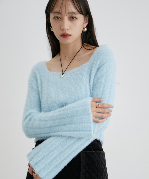 VIS（ビス）の「スクエアネックワイドリブシャギーニット【WEB・アウトレット限定】（ニット/セーター・レディース・ブラック/サックスブルー/オフホワイト・FREE）」の4枚目の写真