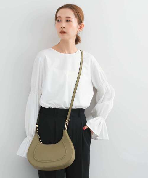 AULENTTI（オウレンティ）の「AULENTTI　レザーショルダーBAG（ハンドバッグ・レディース・オリーブ/ブラック・FREE）」の13枚目の写真