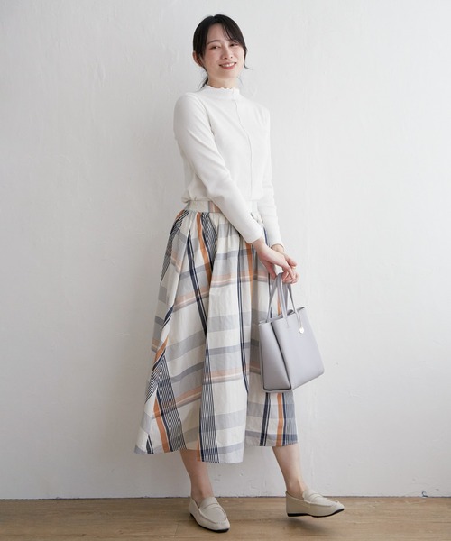 ikka(イッカ)の「ビッグチェックスカート(スカート・レディース・ネイビー/スモークグレー・M/L/S)」の11枚目の写真
