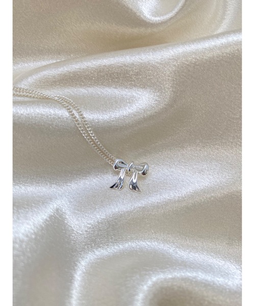 jumelle（ジュメロ）の「silver ribbon necklace（ネックレス・レディース・シルバー・FREE）」の16枚目の写真