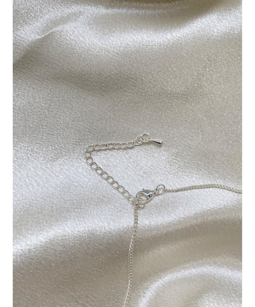 jumelle（ジュメロ）の「silver ribbon necklace（ネックレス・レディース・シルバー・FREE）」の17枚目の写真