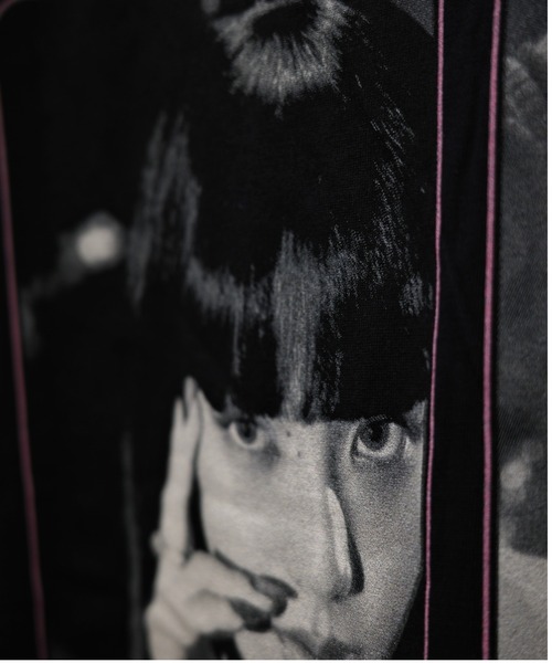 BEAVER（ビーバー）の「BLACK PINK/ブラックピンク PINK VENOM GROUP PHOTO S/S TEE　ピンクヴェノム　フォトT（Tシャツ/カットソー・メンズ・ブラック・L/XL）」の6枚目の写真