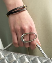 ANOH（アノー）の「オーバルWフィンガーリング（リング）」