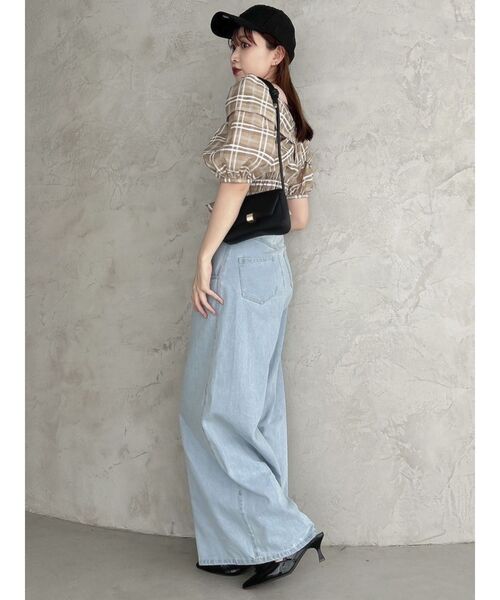 dazzlin（ダズリン）の「リボンワンショルパフブラウス（シャツ/ブラウス・レディース・ブラウン/ブラック/オフホワイト・FREE）」の7枚目の写真